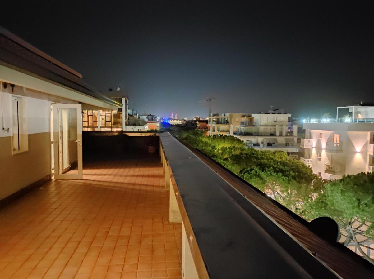 דירות לידו די ג'סולו Blue Moon Penthouse מראה חיצוני תמונה